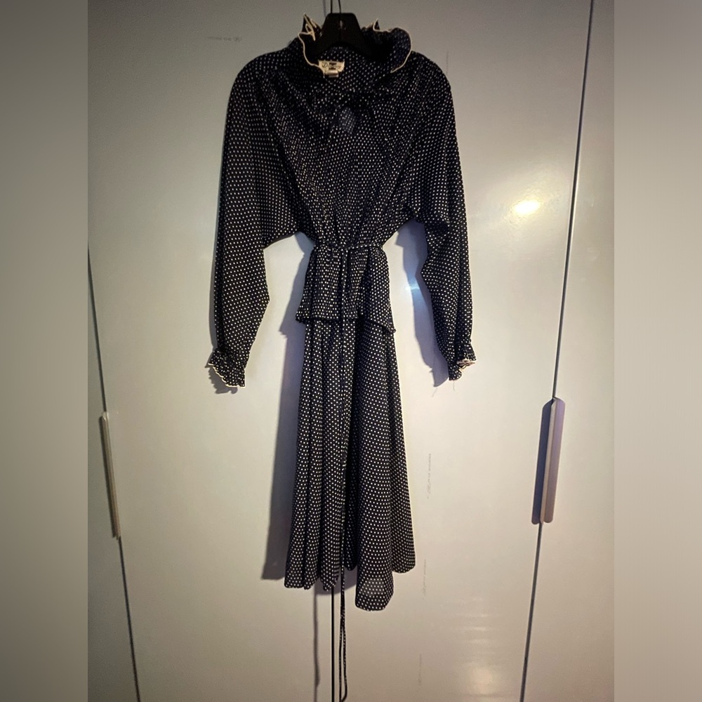 DISCOVERY RUFFLES DRESS